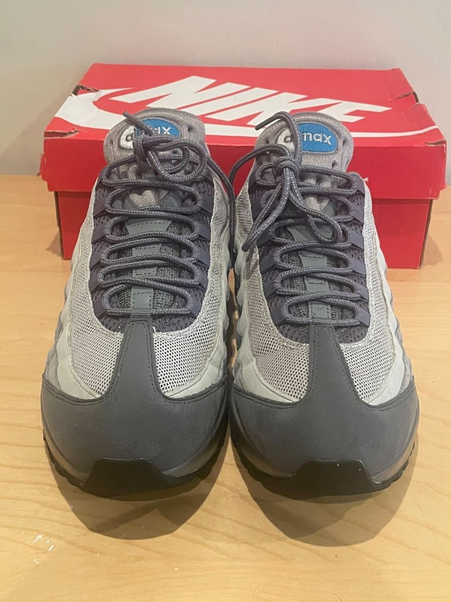 Grey and blue Air Max 95, front view